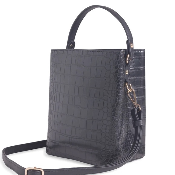 AOTA All of the Above Elena Bucket Bag Black - Picture 13 of 13